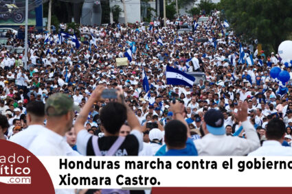 Honduras marcha contra el gobierno de Xiomara Castro entre irregularidades y desinformación.